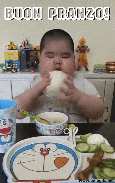 Buon Pranzo GIF con Bambino Cinese Affamato MEME Divertente e Originale per Smartphone Android e Apple Iphone