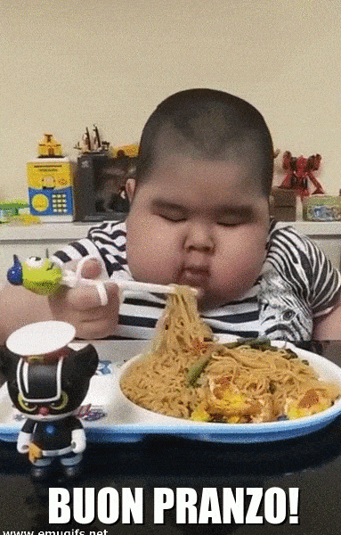 GIF Buon Pranzo Spaghettata Noodles Piatto di Spaghetti Cinesi Meme con Cibo Buon Pranzo per Whatsapp e Facebook Messenger