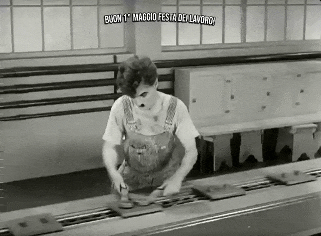 Buon Primo Maggio Festa del Lavoro GIF Divertente Gratis da Scaricare sullo Smartphone e Inviare come Cartolina