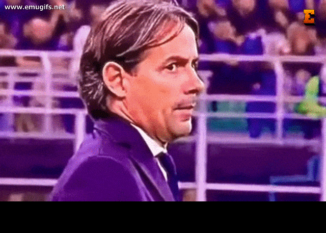 Simone Inzaghi Occhiataccia per Presunto Rigore nella Partita Inter Barcellona 1 0 di Champions League Scarica come Reaction GIF Divertente per Tifosi di Calcio Simone Inzaghi Occhiataccia per Presunto Rigore nella Partita Inter Barcellona 1 0 di Champions League Scarica come Reaction GIF Divertente per Tifosi di Calcio