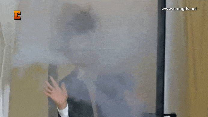 Enzo Salvi Mamma Mia Come Sto Crea il Tuo MEME Esilarante da Strafatto di Sostanza Reaction Divertente Tratto dallo Scena del Film Body Guards Guardie del Corpo